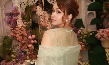 Gaya Elegan Rebecca Klopper Di Acara Siraman Syifa Hadju