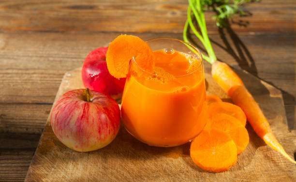 Sehat Dan Segar: Jus Wortel Dan Apel Solusi Kolesterol Tinggi