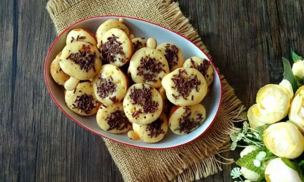 Kue Cubit: Camilan Klasik Yang Selalu Memikat Lidah