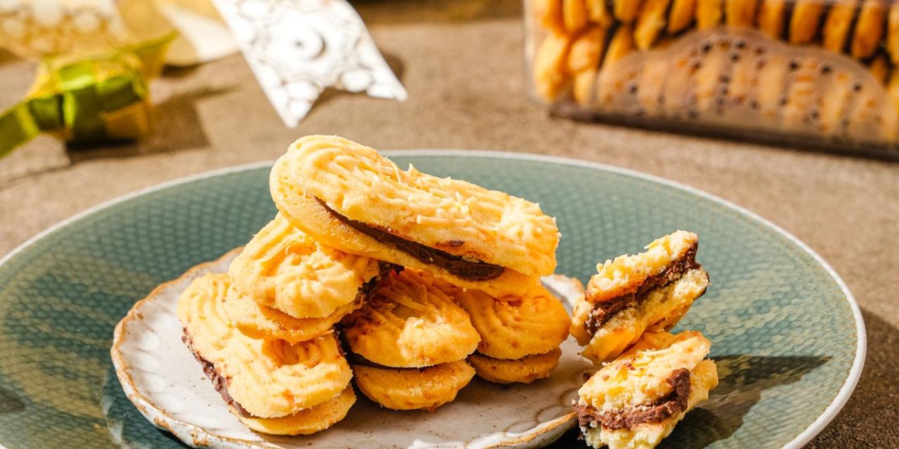 Kuliner Lidah Kucing: Kue Kering Tipis Favorit Sepanjang Masa
