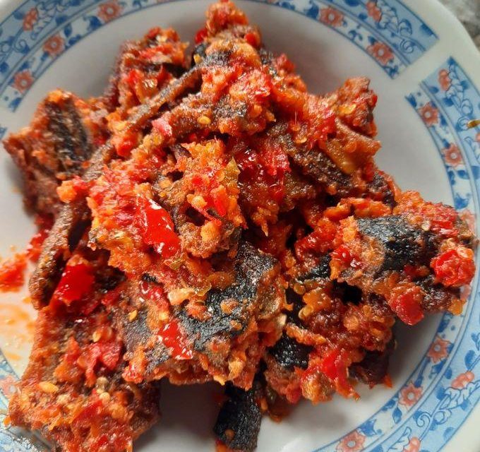 Kuliner Sambal Belut: Pedas Gurih Yang Bikin Ketagihan