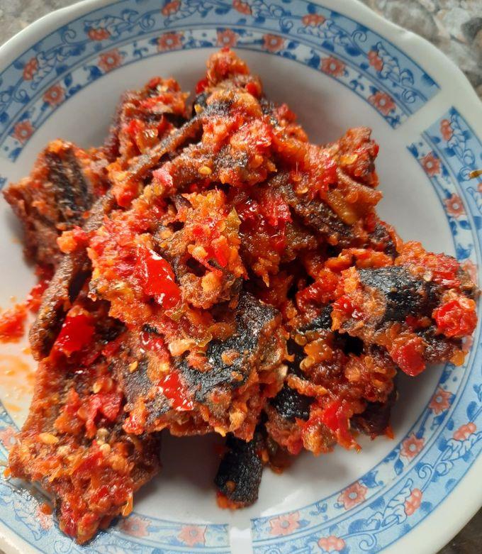 Kuliner Sambal Belut: Pedas Gurih Yang Bikin Ketagihan