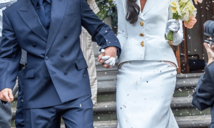 Private Wedding Goals! Dua Lipa & Callum Turner, Konsep Intim!