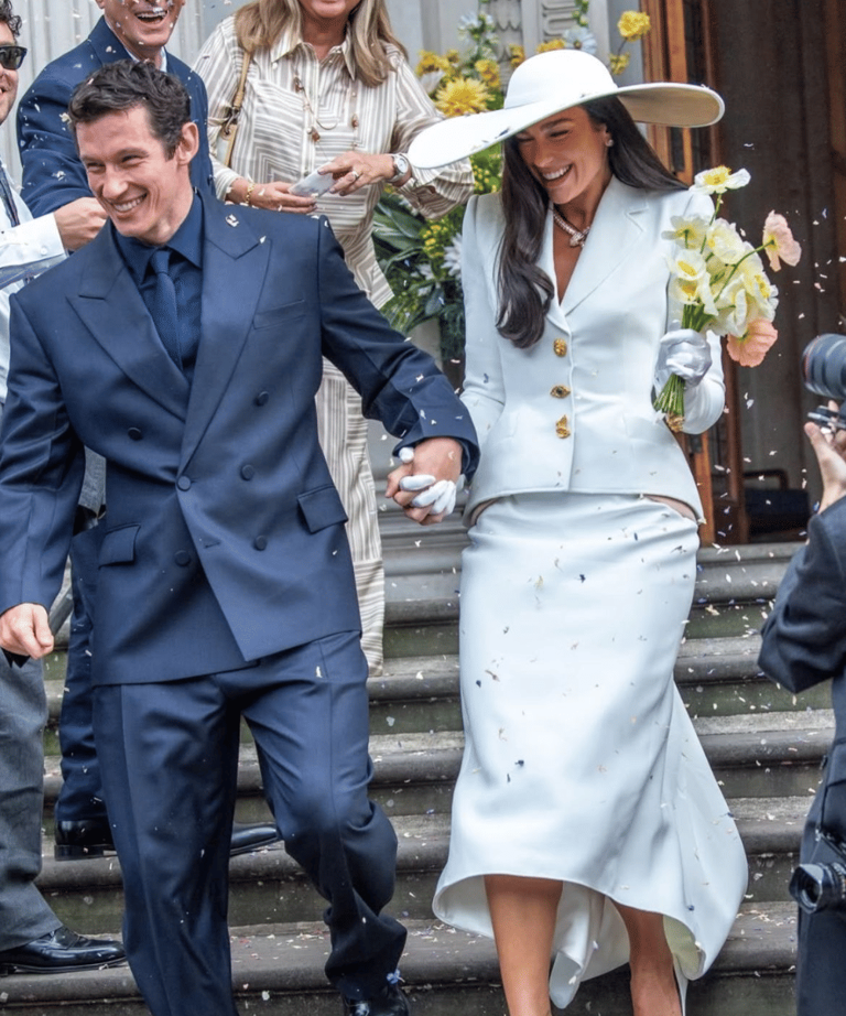 Private Wedding Goals! Dua Lipa & Callum Turner, Konsep Intim!