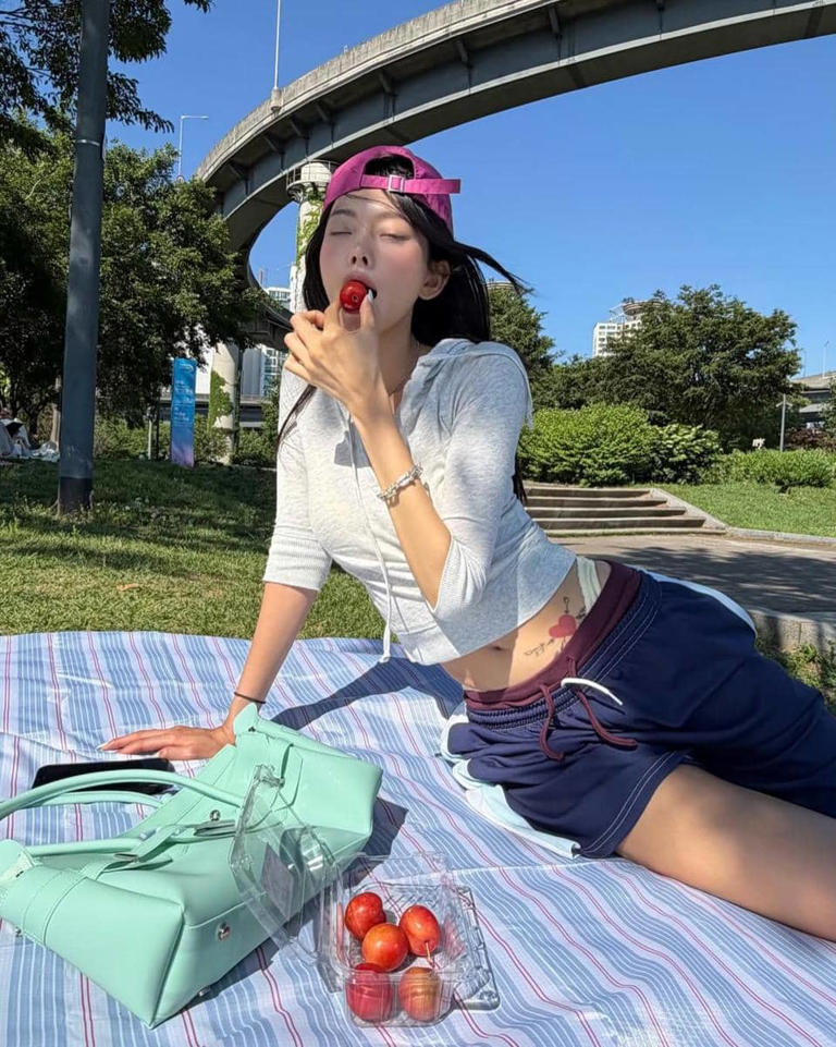 Unik Dan Viral! Tas Jelly Korea Ala Hermes Birkin Jadi Tren Baru