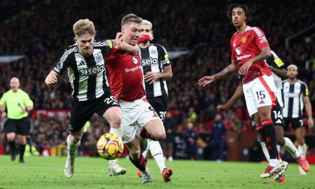 MU Masih Berburu Bek Kiri, Lewis Hall Jadi Target Utama