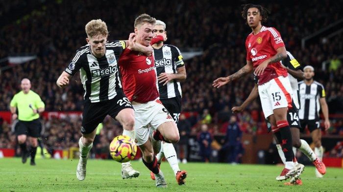 MU Masih Berburu Bek Kiri, Lewis Hall Jadi Target Utama
