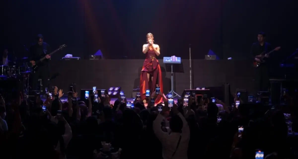 Auto Terpesona! Raisa Sukses Hidupkan Suasana Anniv Lencir