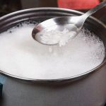 Tak Perlu Masak Ulang! Trik Bikin Nasi Lembek Kembali Pulen