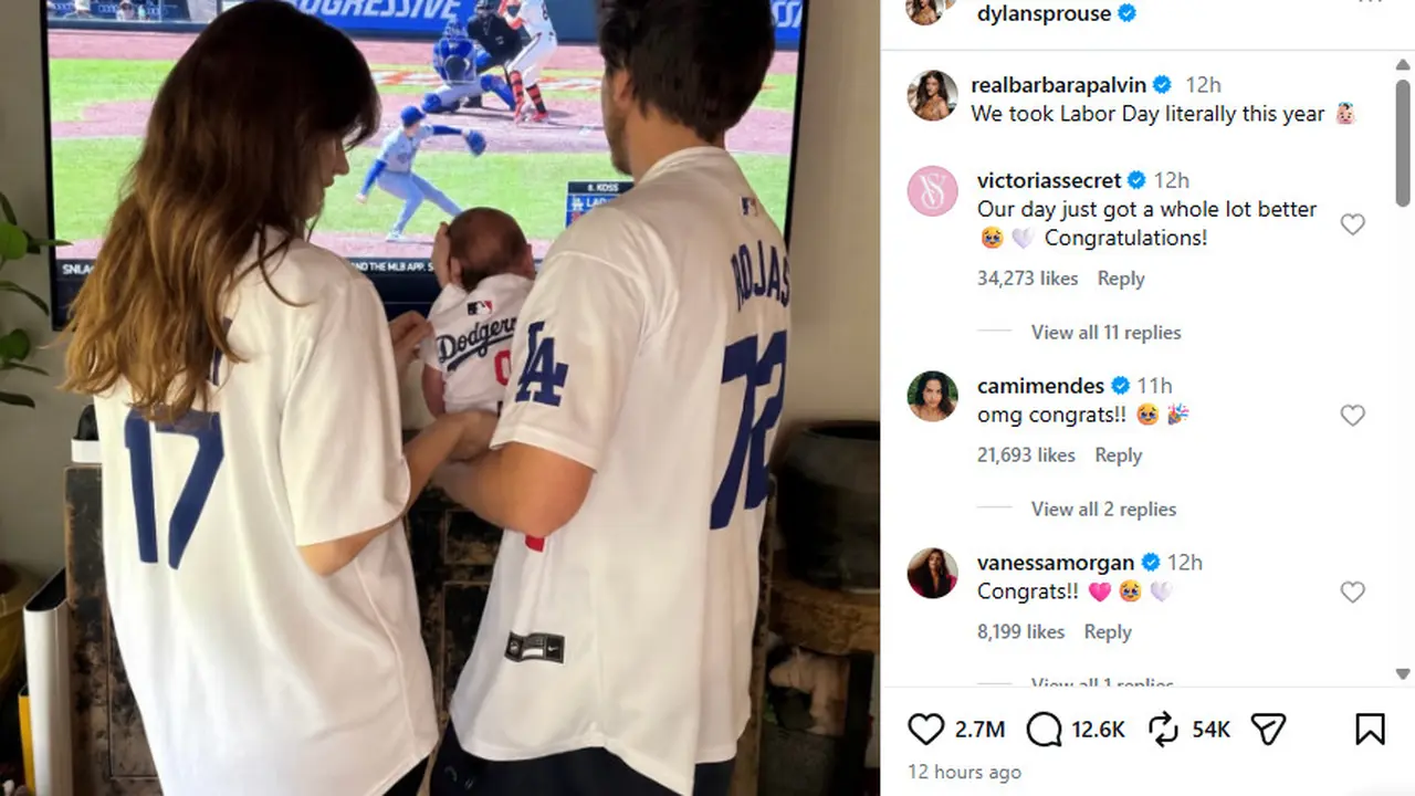 Dylan Sprouse Dan Barbara Palvin Sambut Putri Pertama